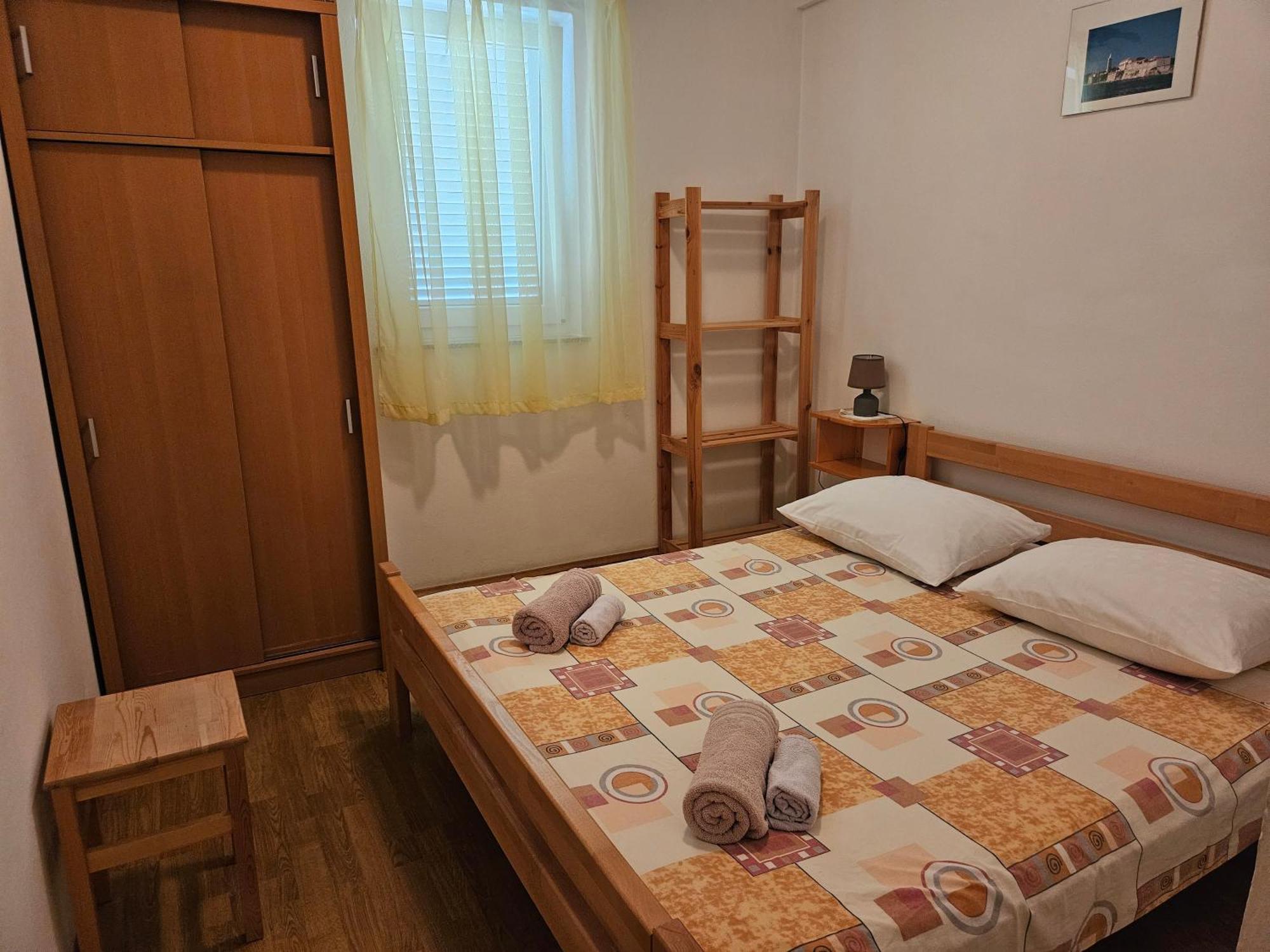Apartmani Tatjana Rab Town Esterno foto