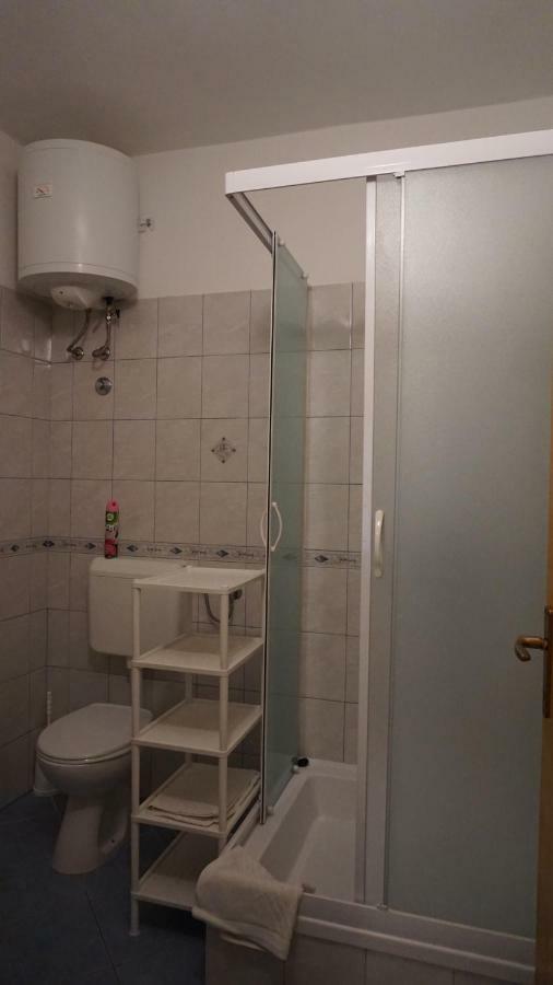 Apartmani Tatjana Rab Town Esterno foto